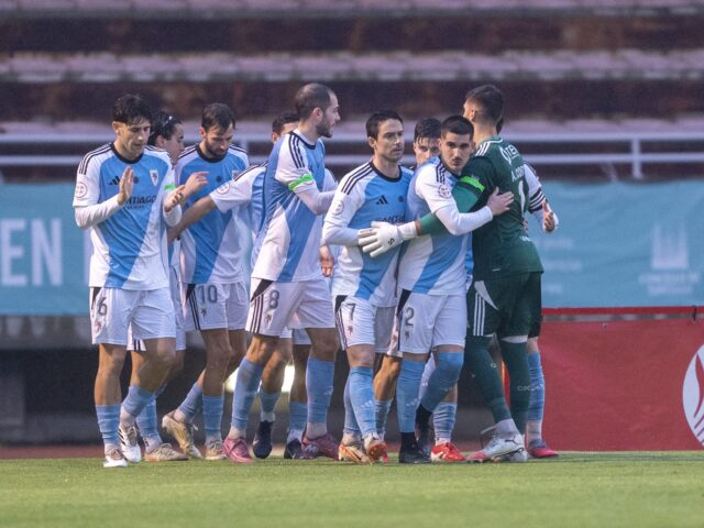 El Compos cede dos puntos en el último minuto