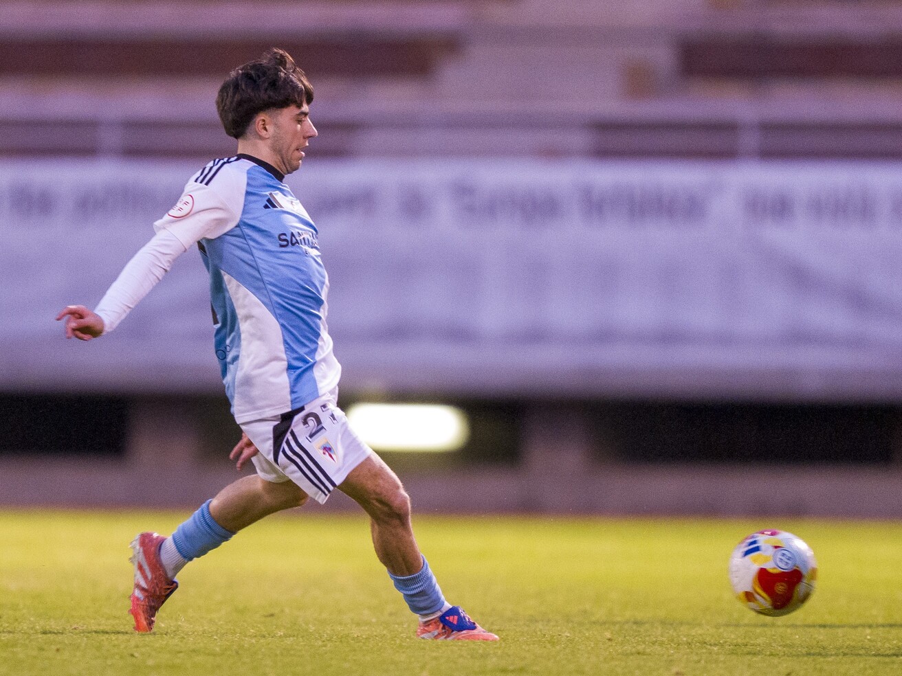 Lucas Besada, canteirán do Compos, estreouse no Vero Boquete co primeiro equipo.