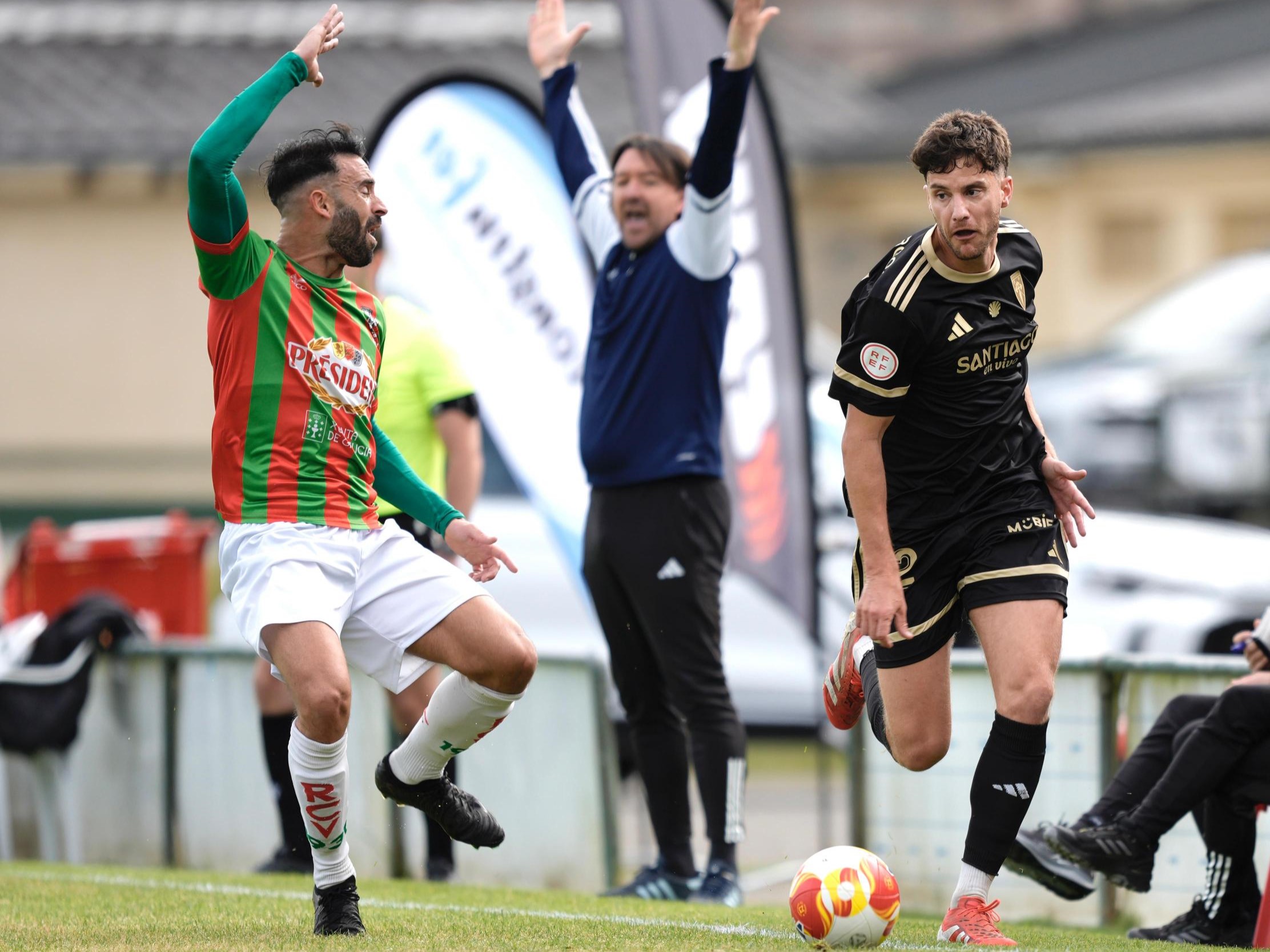 Diego Uzal, marchando dun rival.