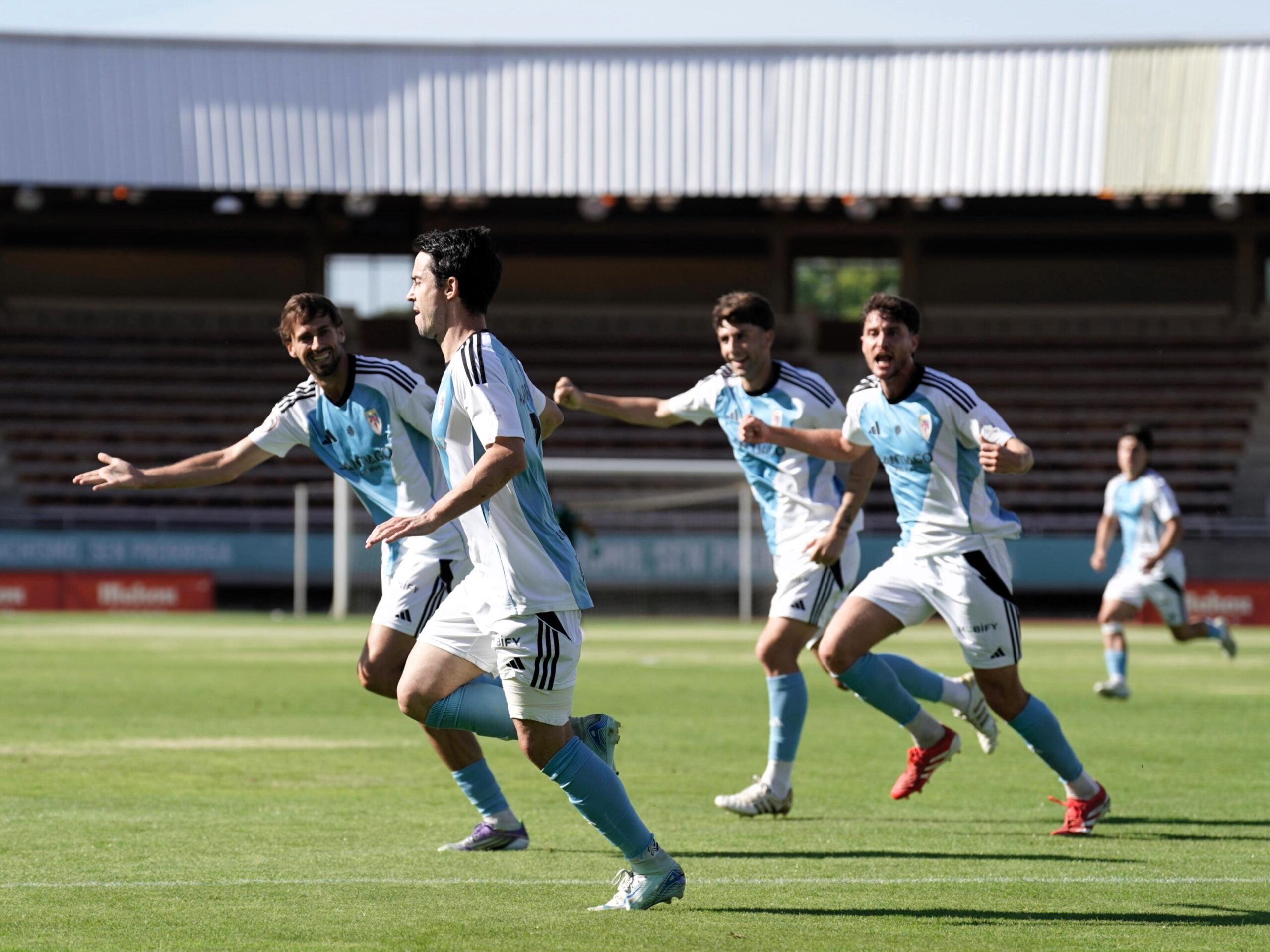 Armental, como contra o Vilalbés, volveu ser decisivo cun gol na primeira metade.