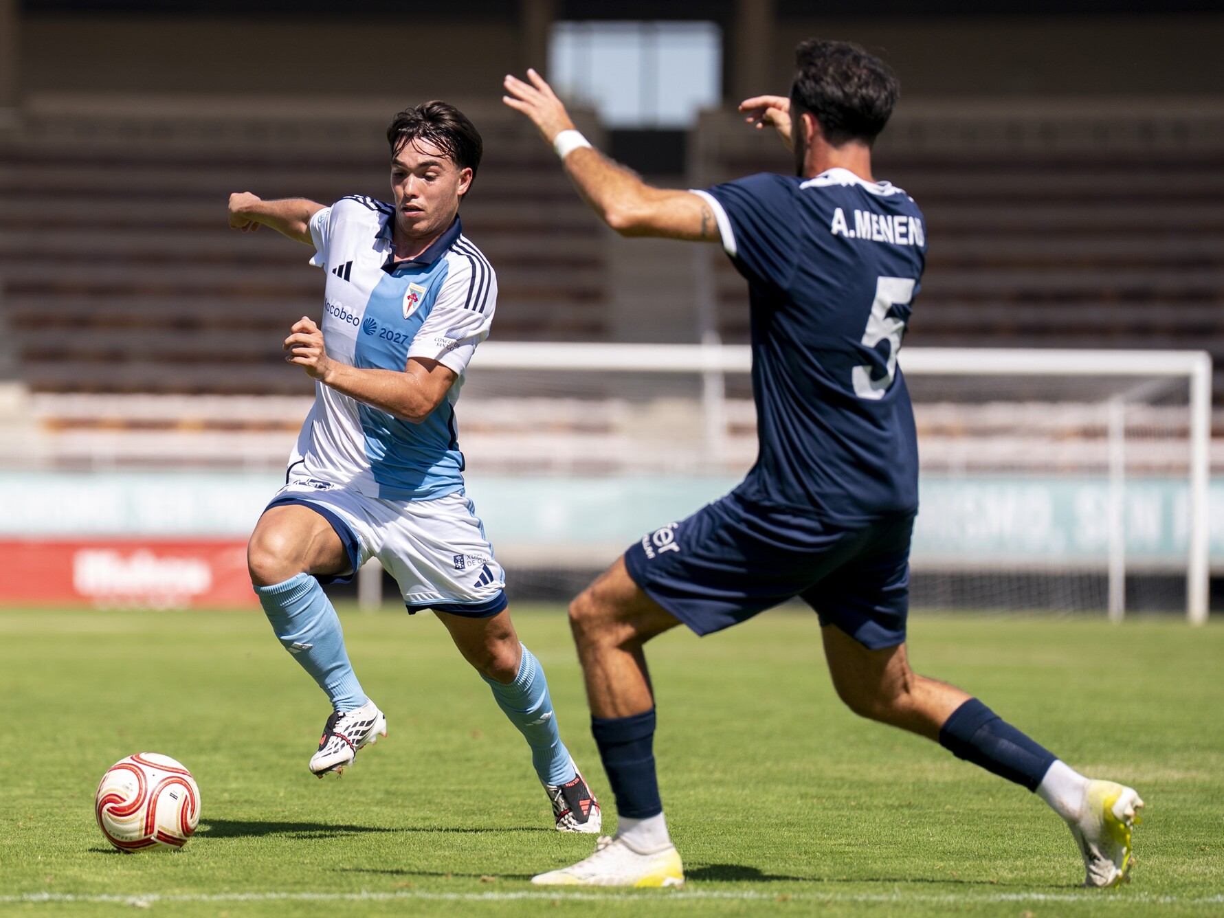 Dani González liderou o centro do campo do Compos.