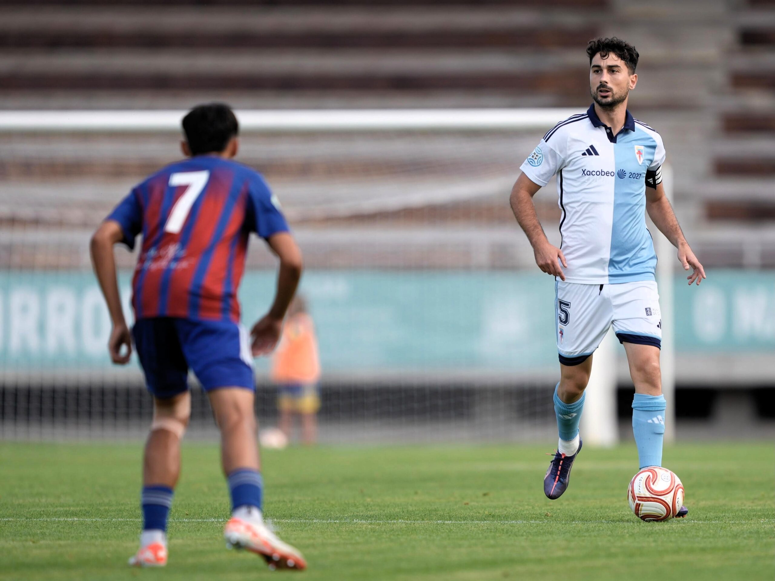Pablo Crespo tivo o seu debut na tempada, tras non poder disputar minutos este verán por unha lesión.