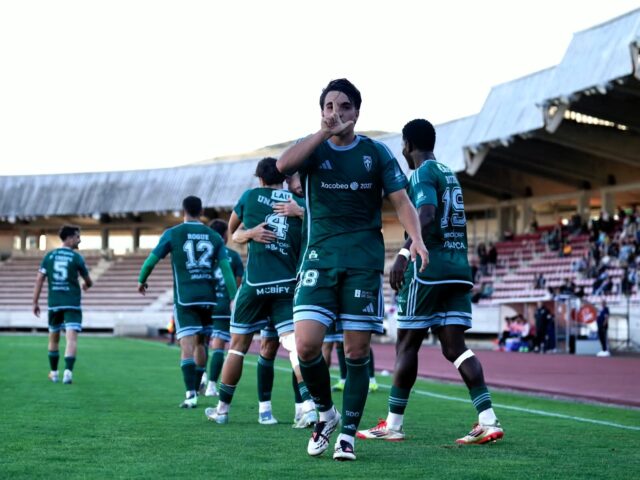 El Compos se da un festín en San Lázaro y suma su segundo triunfo consecutivo El Compos se da un festín en San Lázaro y suma su segundo triunfo consecutivo