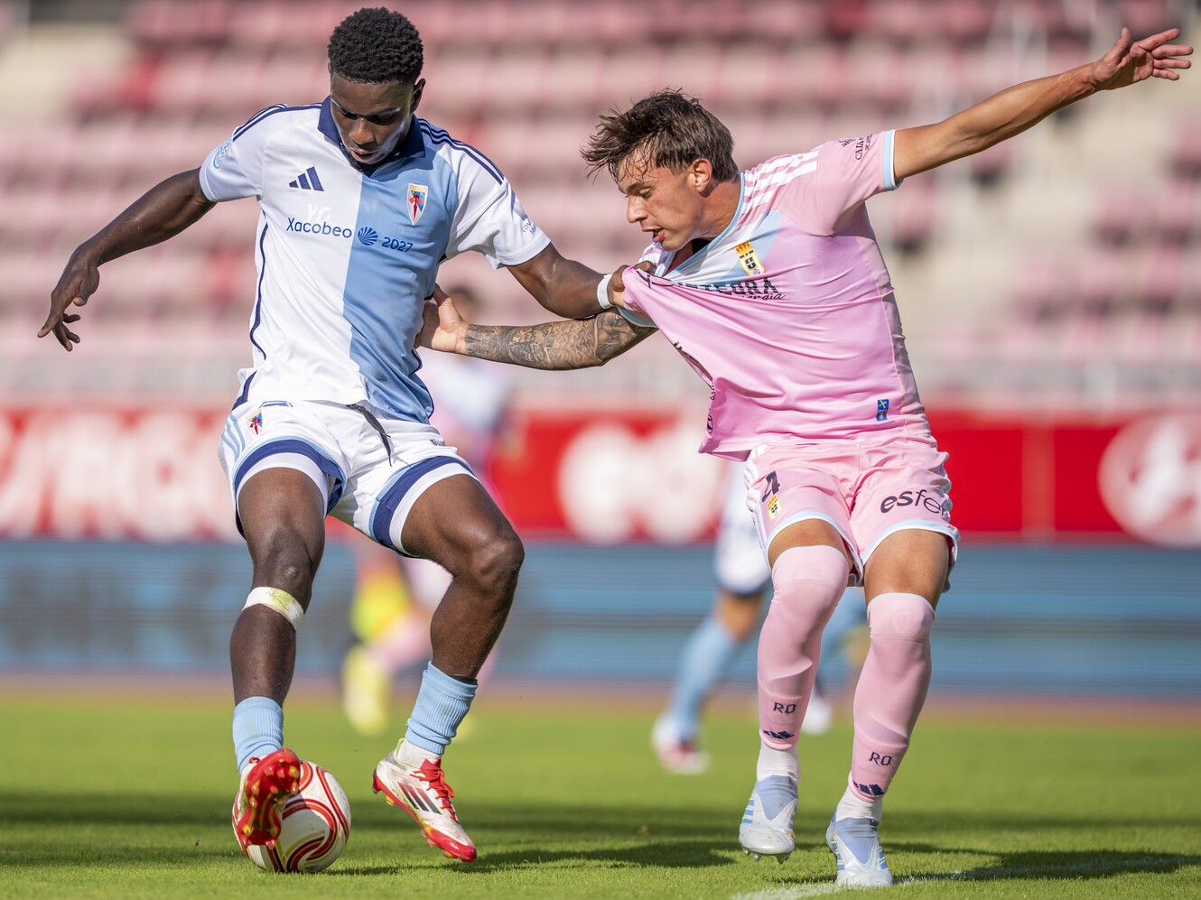 Buba foi o mellor do Compos, ademais de polo gol, polas ocasións xeradas.
