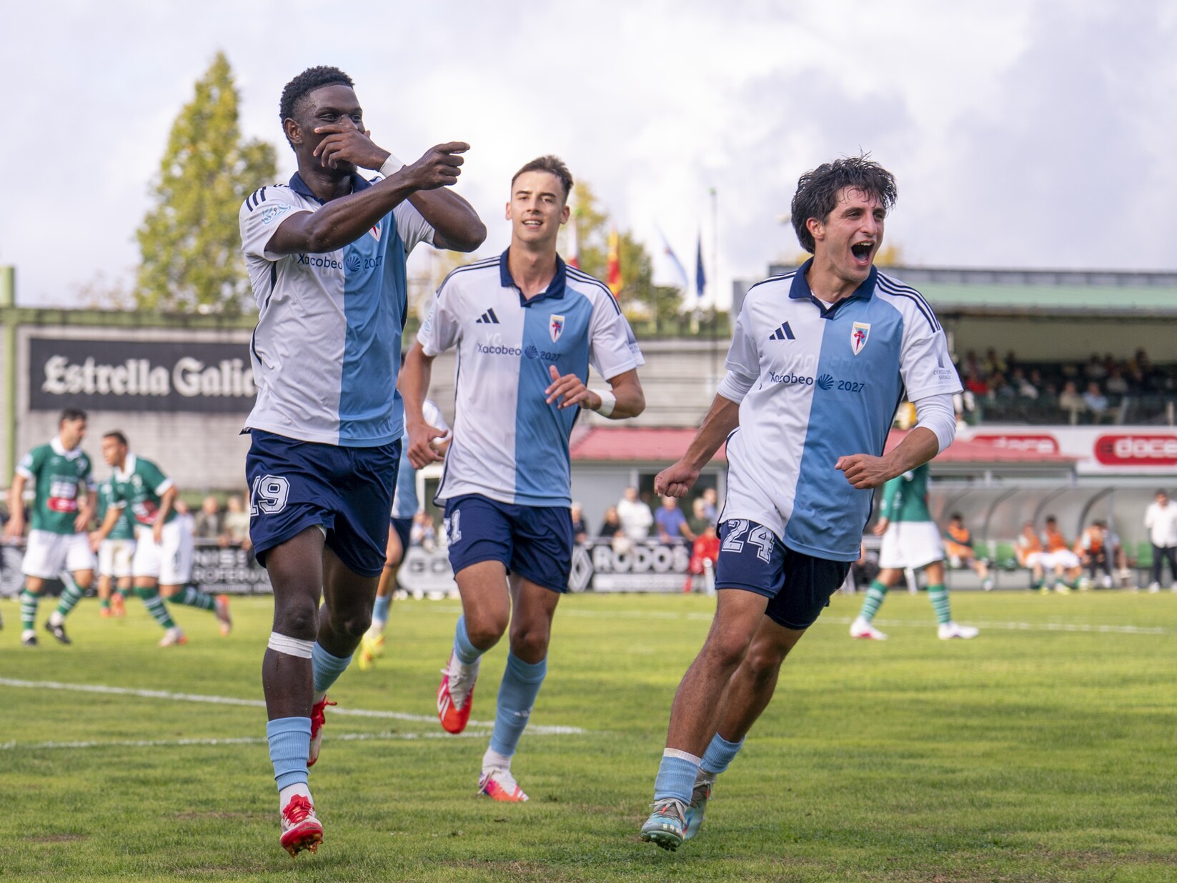 Buba foi o autor do gol do Compos en O Vao, un tanto que valeu os tres puntos.