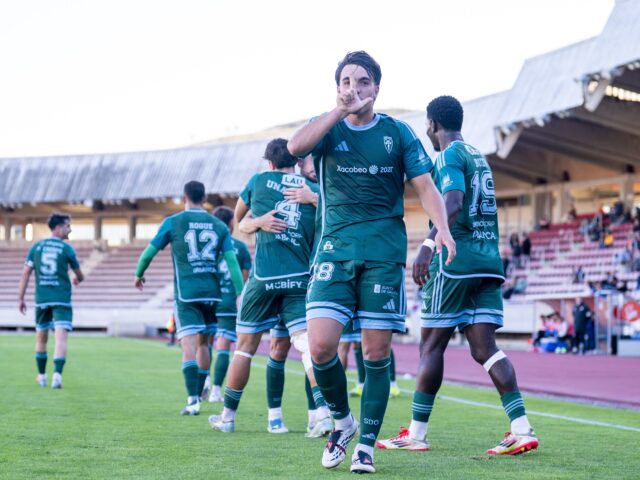 El Compos se da un festín en San Lázaro y suma su segundo triunfo consecutivo El Compos se da un festín en San Lázaro y suma su segundo triunfo consecutivo