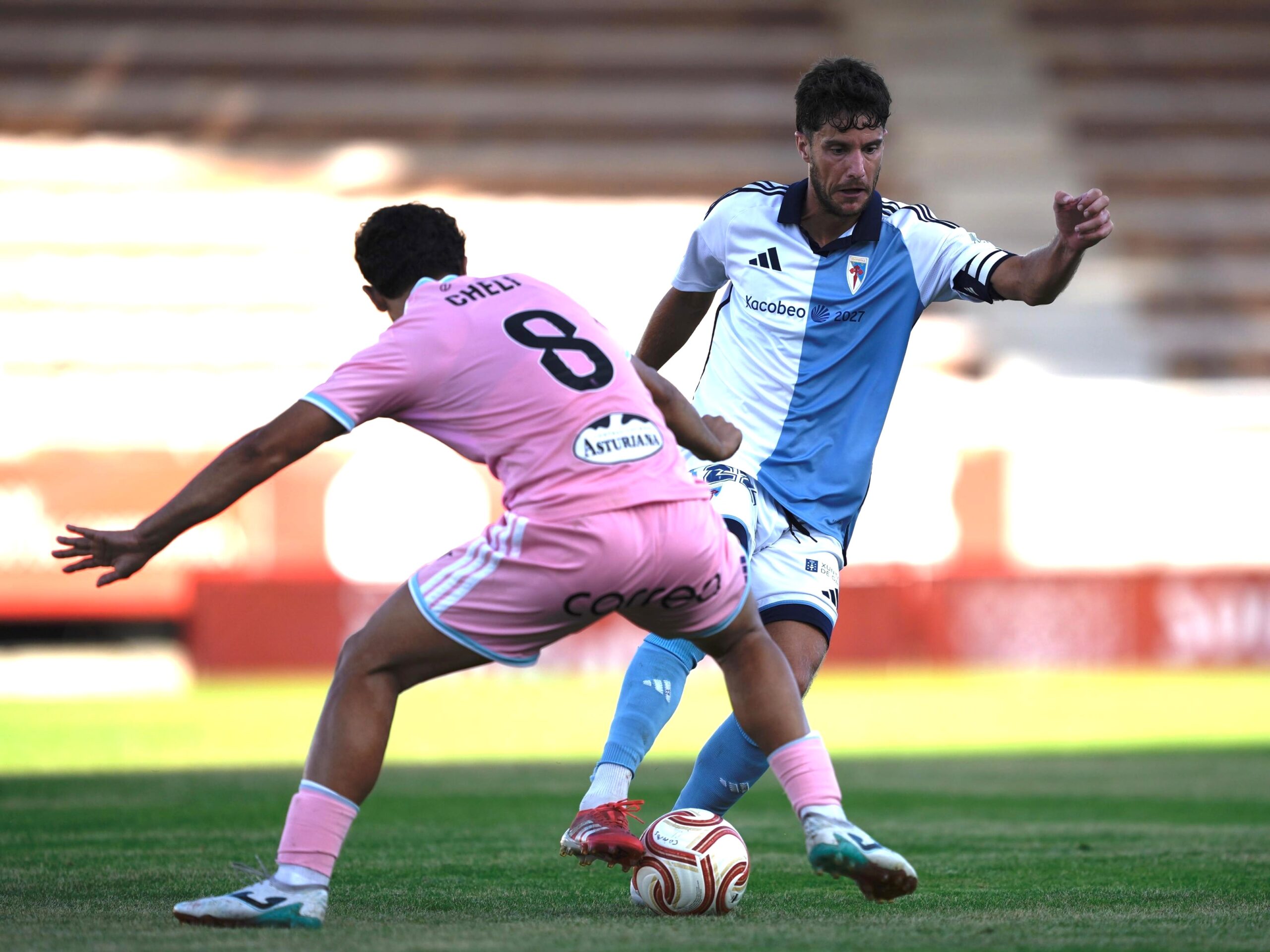 Diego Uzal, capitán, foi un pulmón no centro do campo.