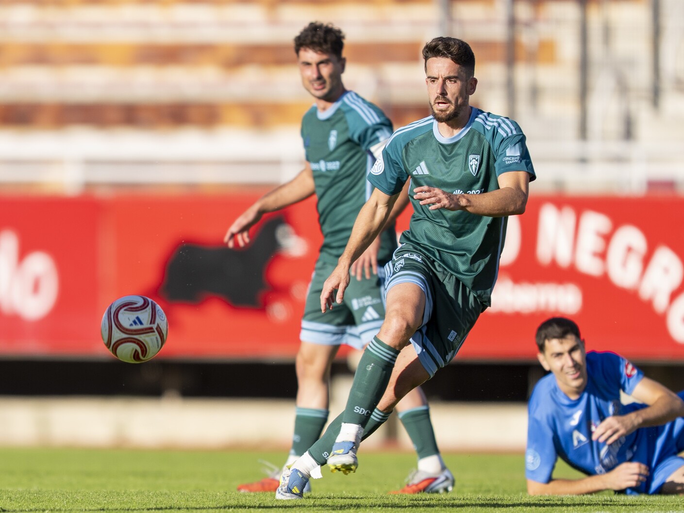 Rafa de Vicente, de novo titular, foi fundamental para levar o tempo do encontro